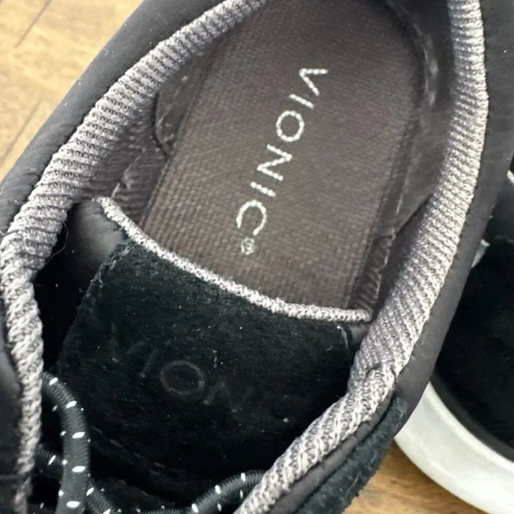 Vionic Kids Sneakers Size 5 Black Walking Shoes Lightweight Comfort Athletic